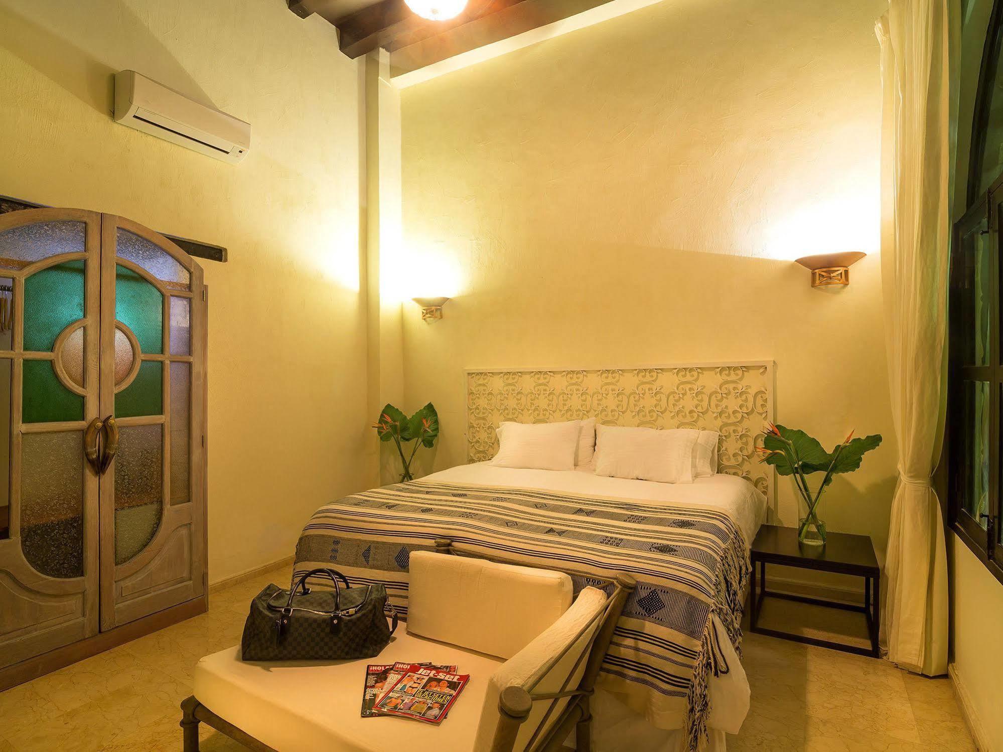 Casa De Alba Boutique